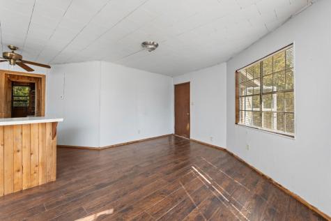 2 Tejas Street Huntsville TX 77320