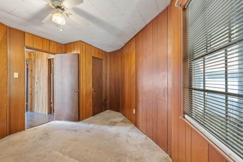 2 Tejas Street Huntsville TX 77320