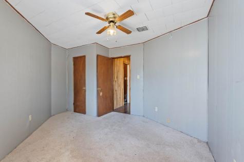 2 Tejas Street Huntsville TX 77320