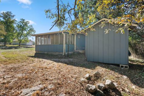 2 Tejas Street Huntsville TX 77320