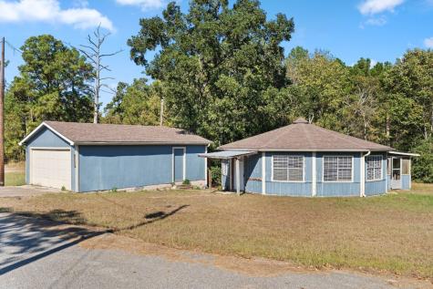2 Tejas Street Huntsville TX 77320