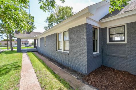 404 W Main Street Bellville TX 77418