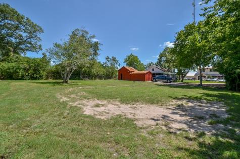 404 W Main Street Bellville TX 77418
