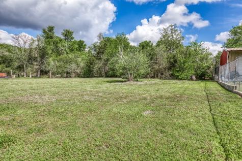 404 W Main Street Bellville TX 77418