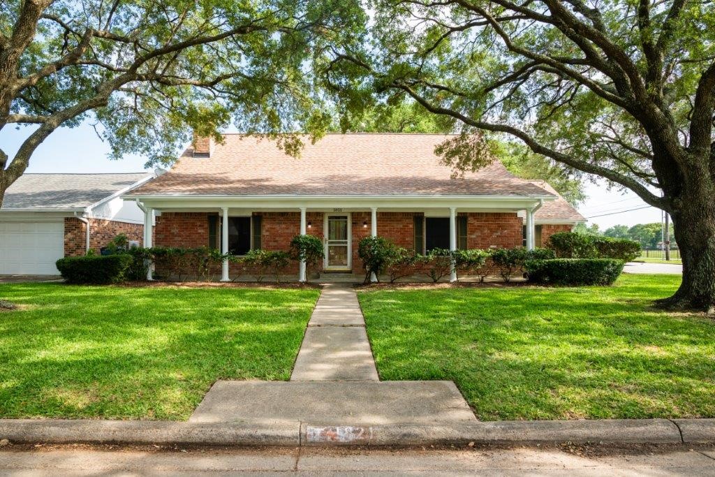 1821 21st Avenue N Texas City TX 77590