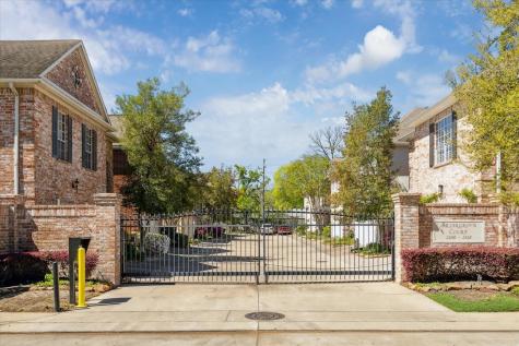 2410 Briar Ridge Drive Houston TX 77057