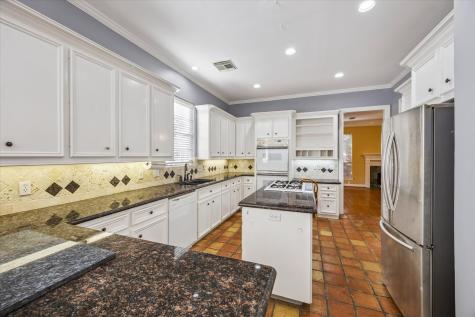 2410 Briar Ridge Drive Houston TX 77057