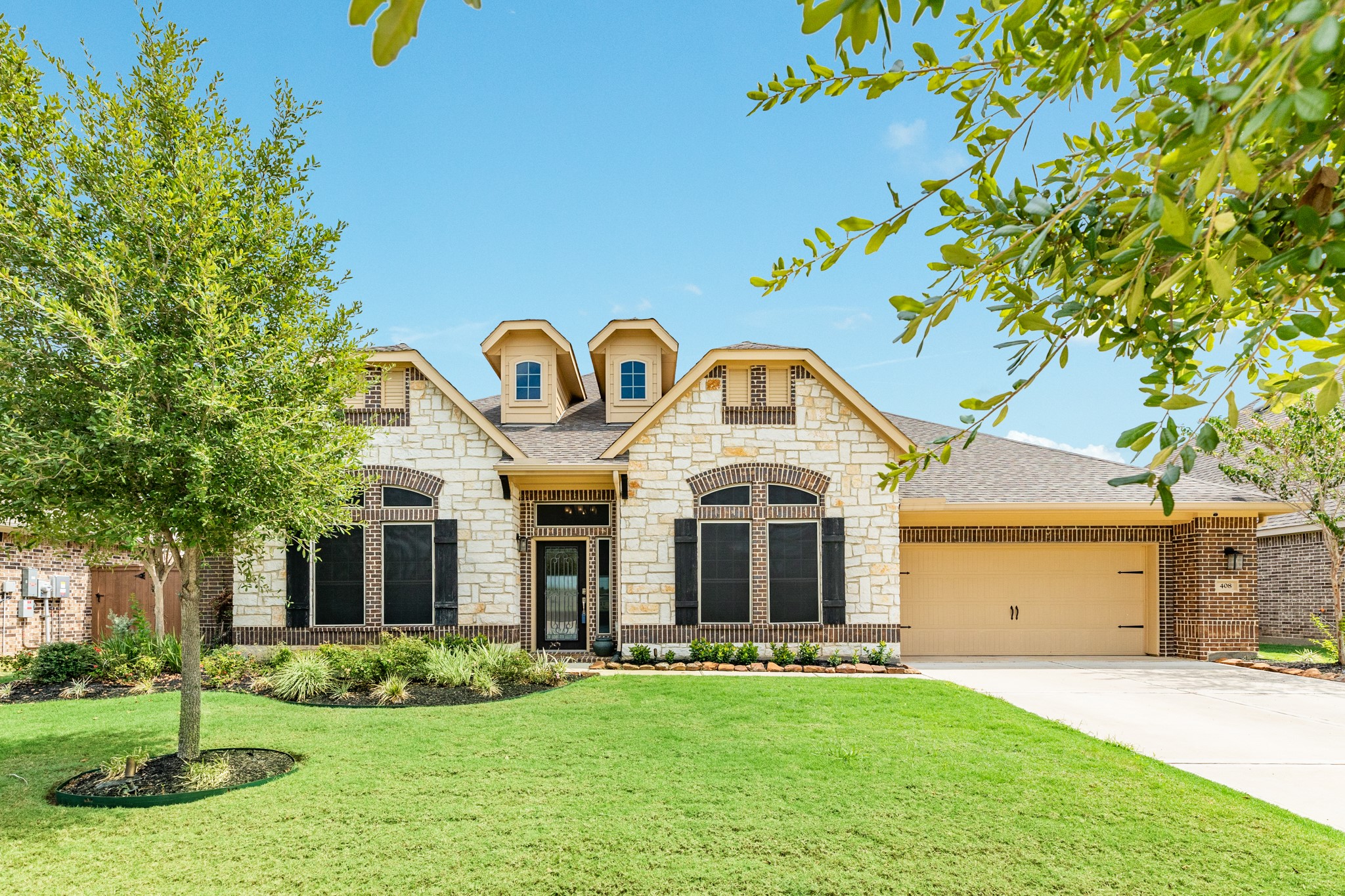 408 Bentwood Way Clute TX 77531