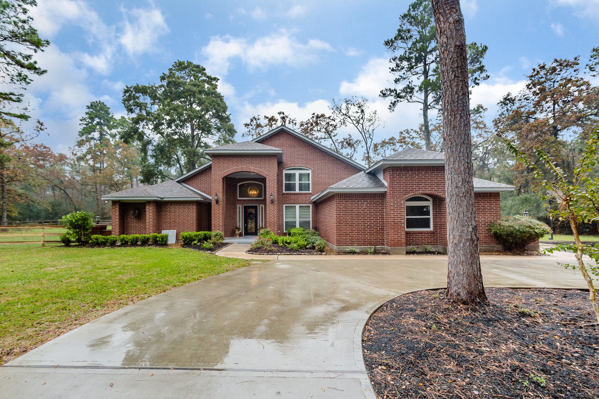 8818 Diamante Drive Magnolia TX 77354
