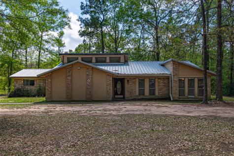 233 County Road 3180 Cleveland TX 77327