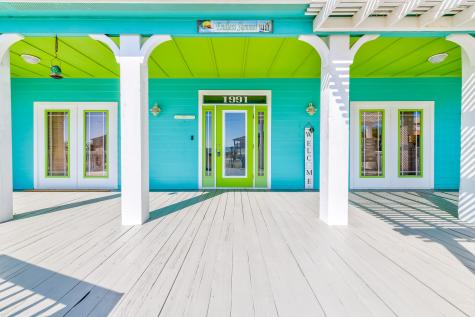1991 Gulf Street Crystal Beach TX 77650