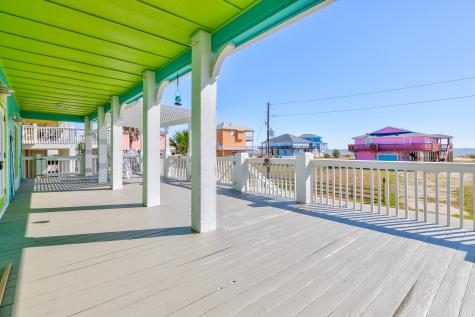 1991 Gulf Street Crystal Beach TX 77650