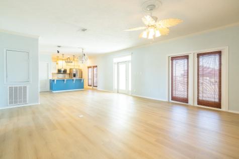 1991 Gulf Street Crystal Beach TX 77650