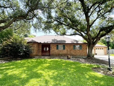 1515 20th Avenue N Texas City TX 77590
