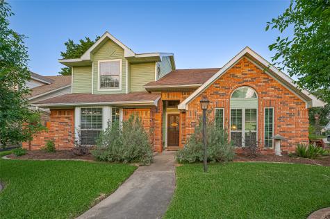 8202 Town Creek Drive Houston TX 77095