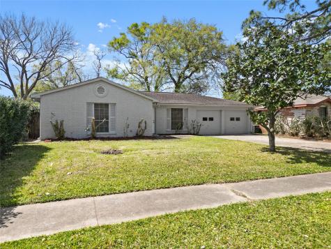 16718 David Glen Drive Friendswood TX 77546