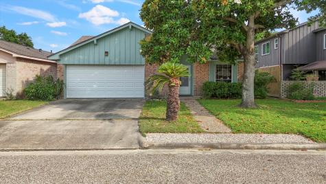 15 Tradewinds Drive Galveston TX 77554