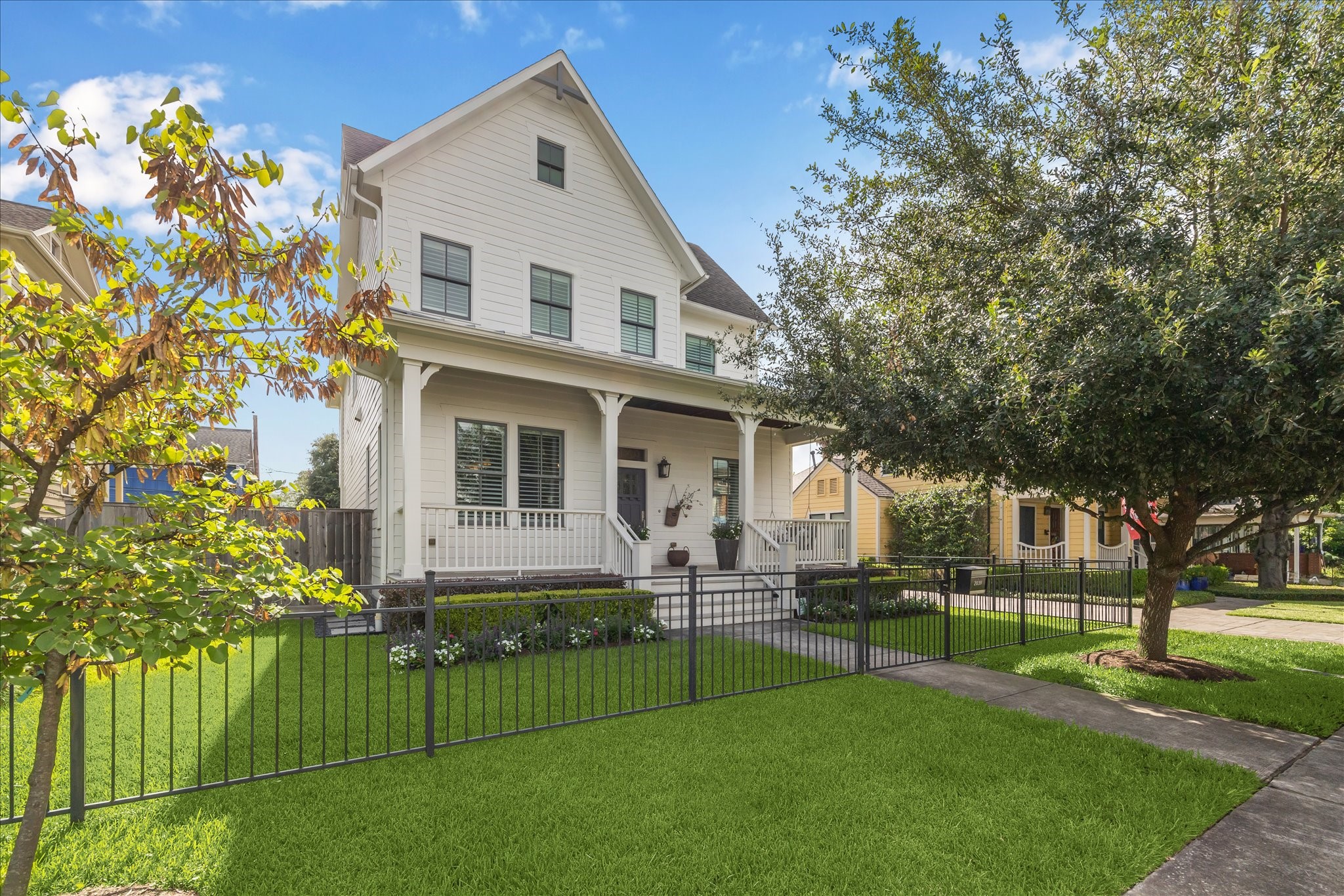 2039 Columbia Street Houston TX 77008
