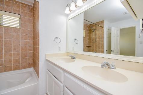 2202 Naomi Street 3 Houston TX 77054