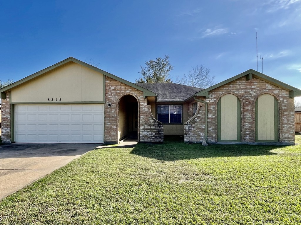 8215 Quail Hills Drive Houston TX 77489