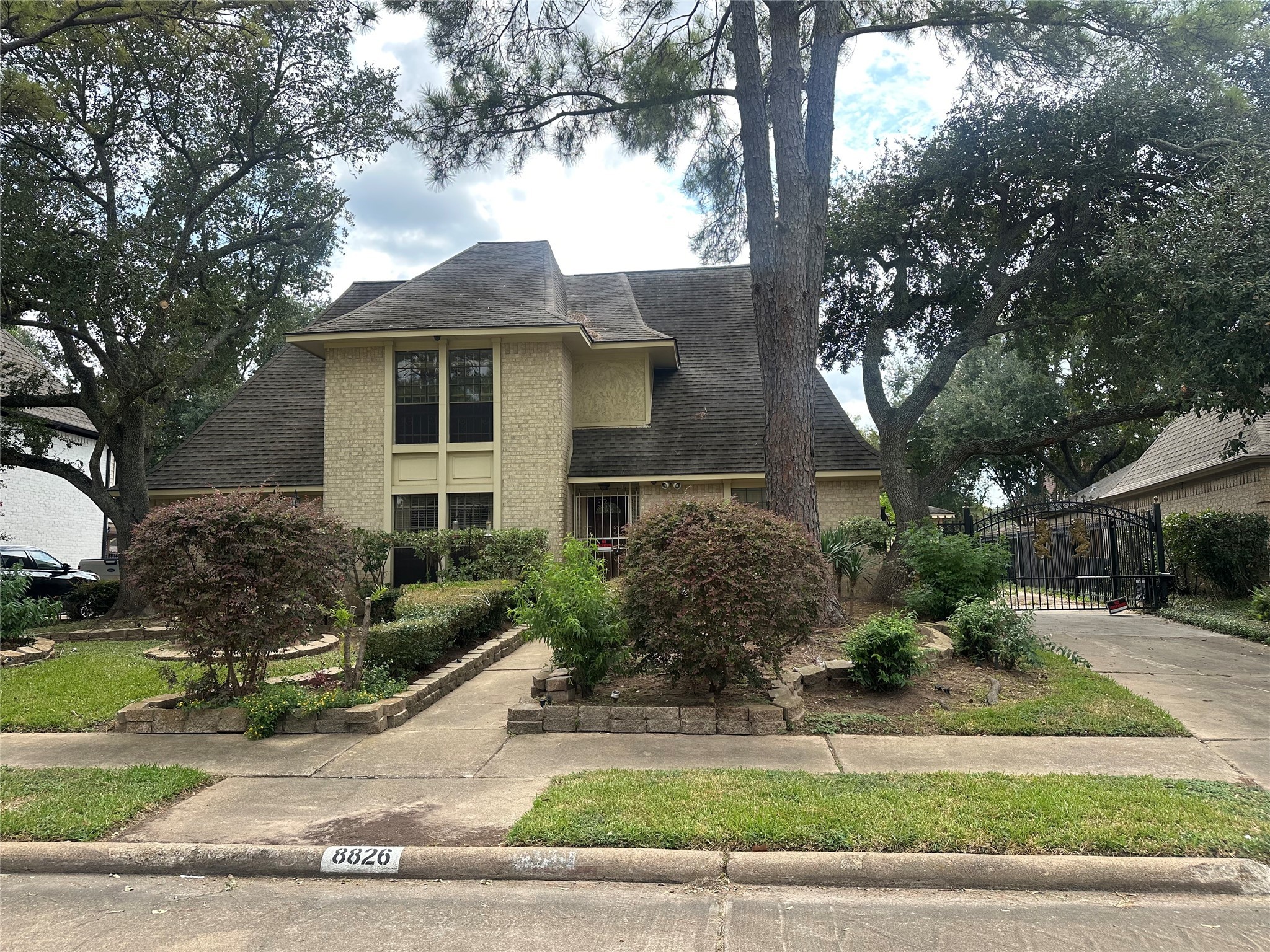 8826 Heatherly Drive Houston TX 77083