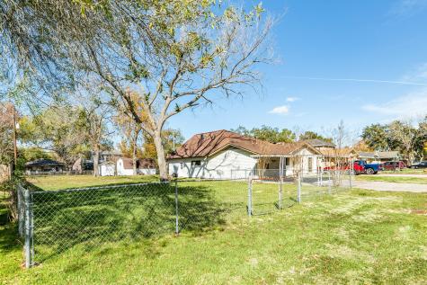 809 Wisconsin Street South Houston TX 77587