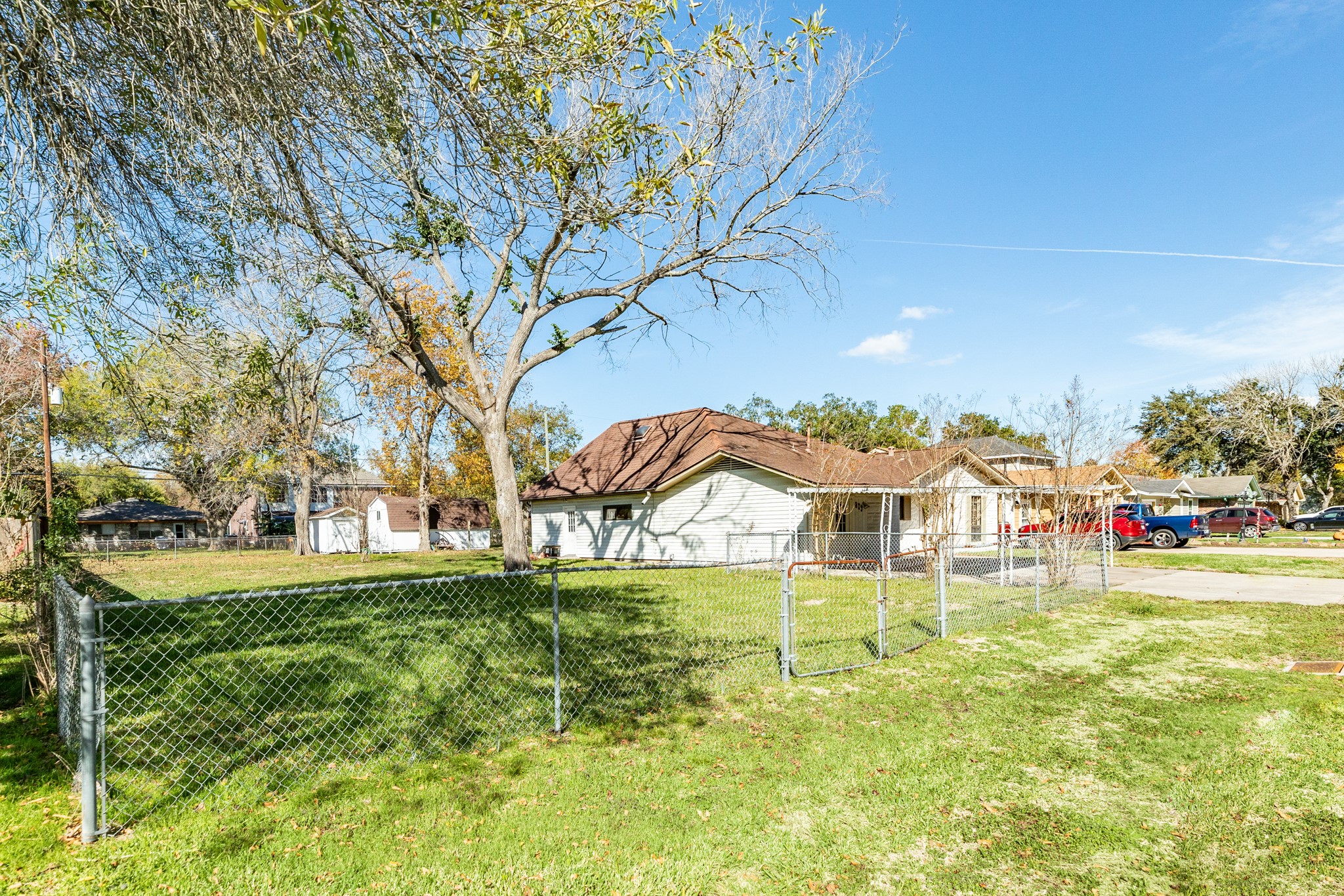 809 Wisconsin Street South Houston TX 77587