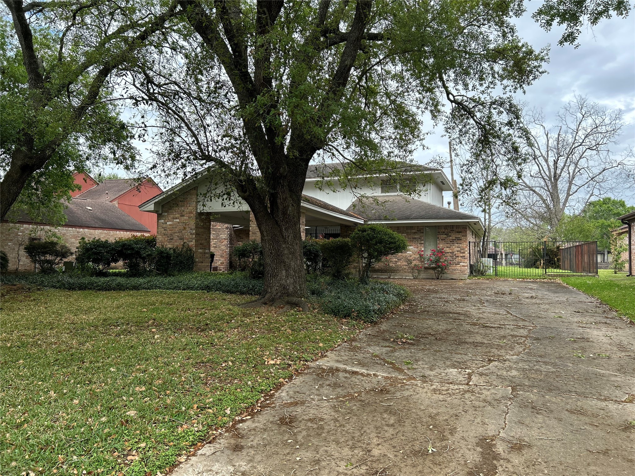 2130 N Fountain Valley Drive Missouri City TX 77459