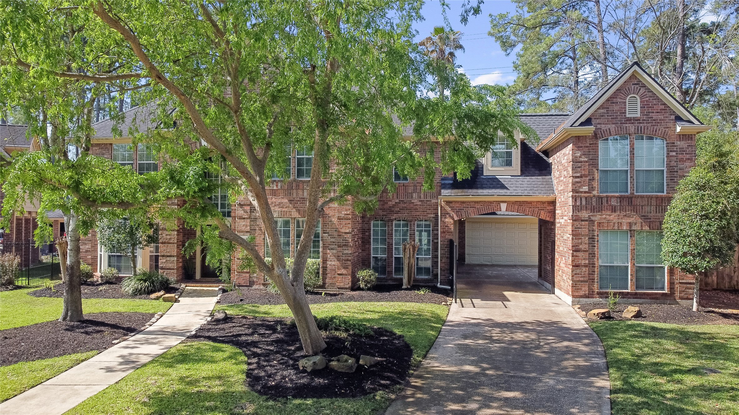 9519 Woodcliff Lake Drive Spring TX 77379