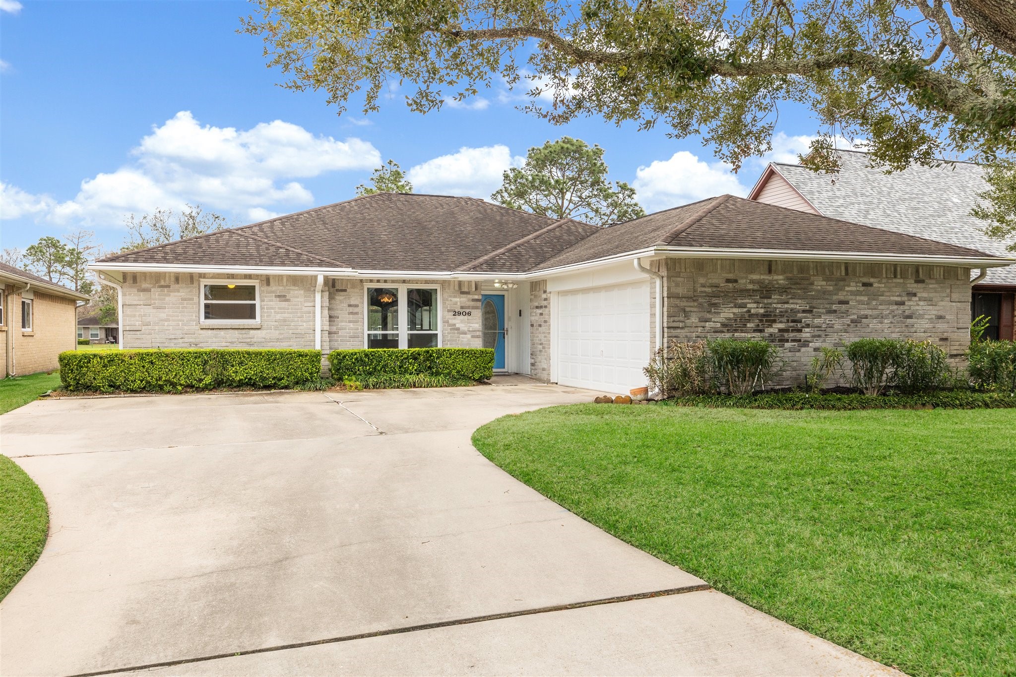 2906 Poplar Creek Lane Pearland TX 77584