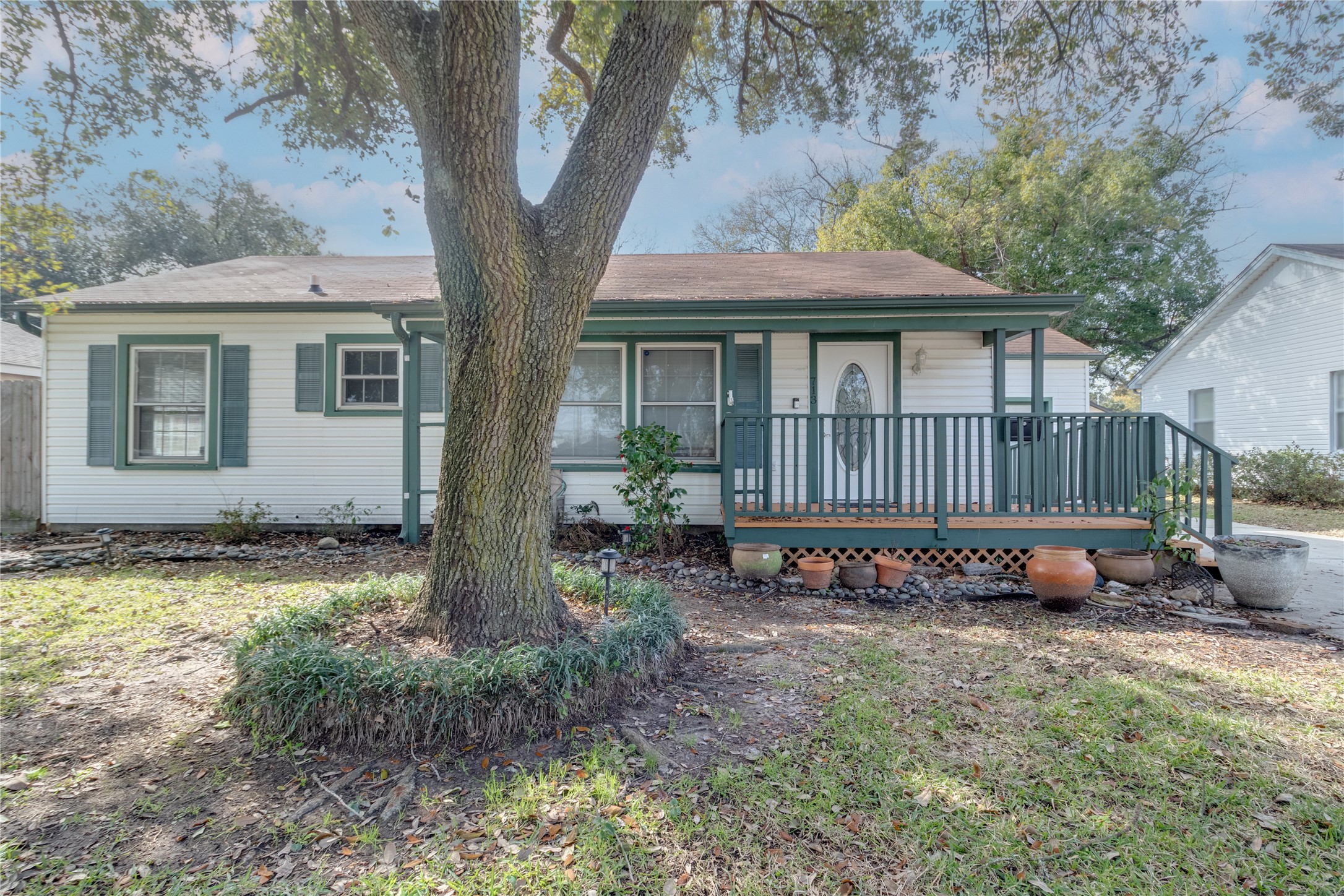 713 E Gulf Street Baytown TX 77520