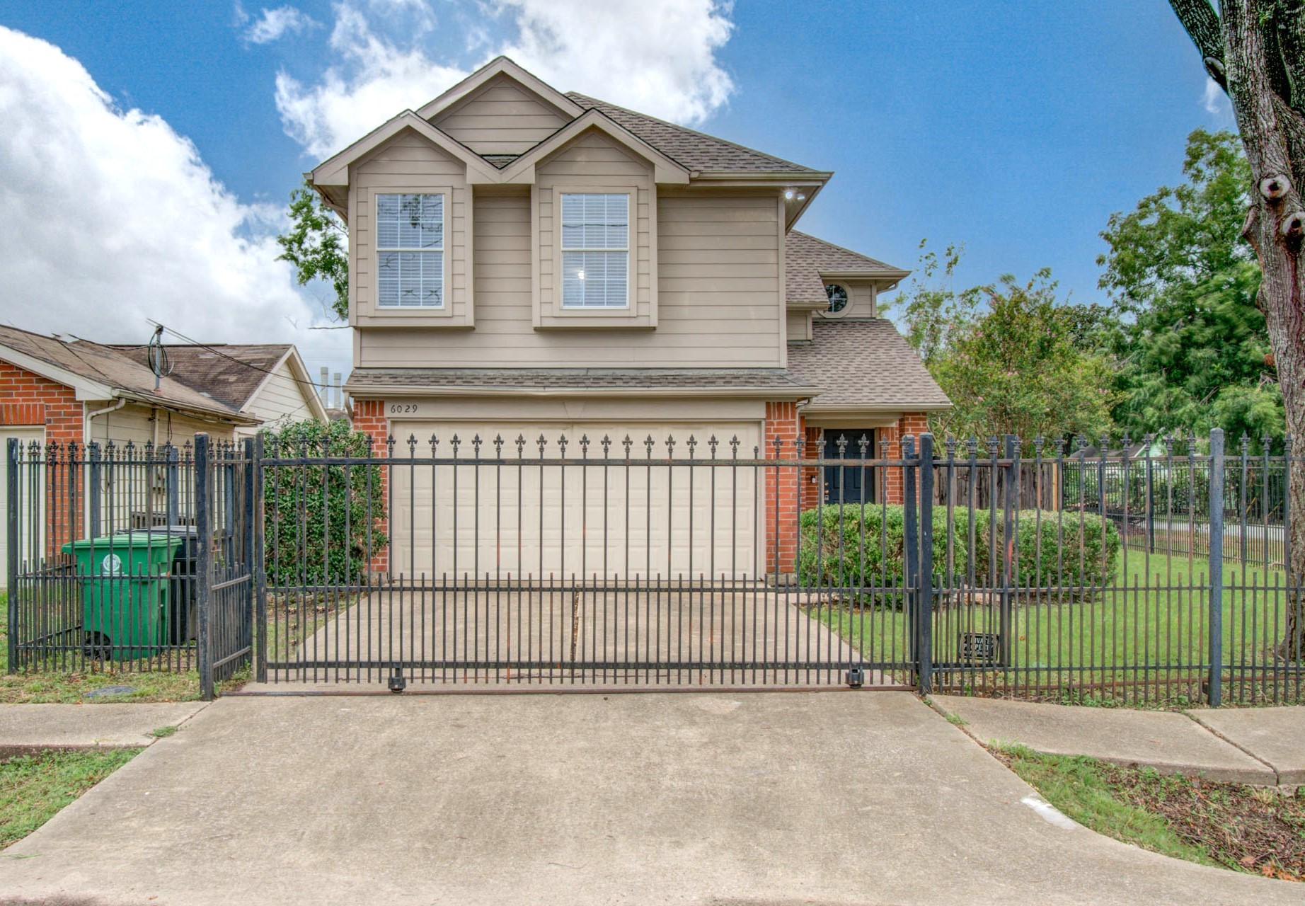 6029 England Street Houston TX 77021