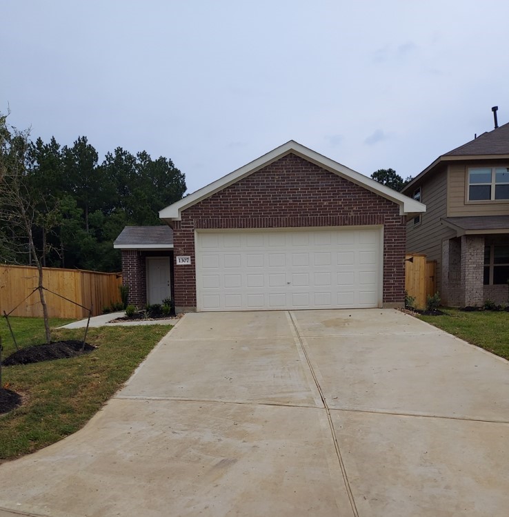 1307 Bougainvillea Drive Conroe TX 77301