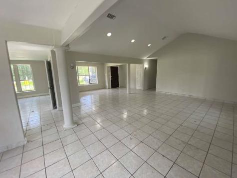 6121 Perth Street Houston TX 77048
