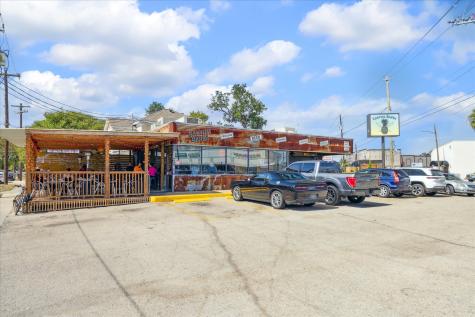 1813 Mills Street Houston TX 77026