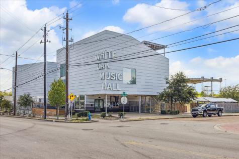 1813 Mills Street Houston TX 77026