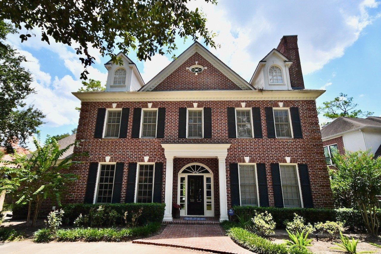23 E Shady Lane Houston TX 77063