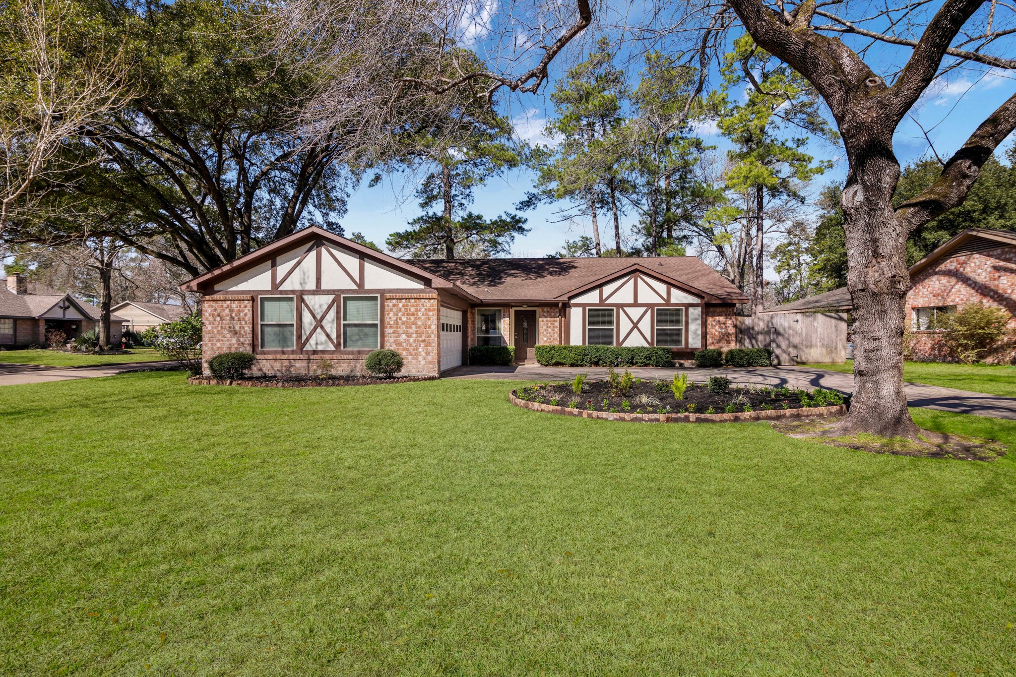 3203 Lakehaven Drive Kingwood TX 77339