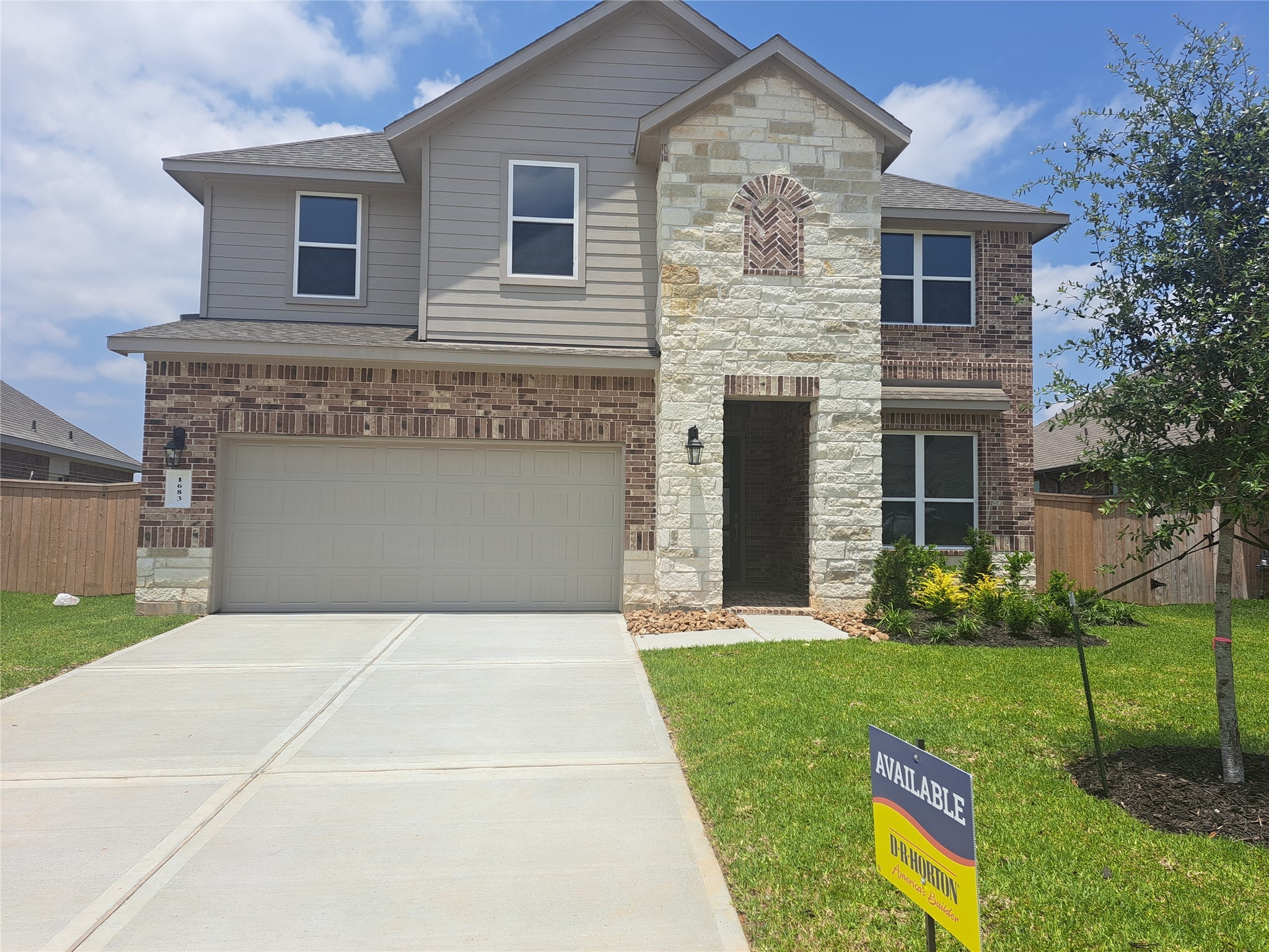 1683 Happy Valley Street Montgomery TX 77316