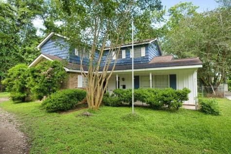 524 Oak Drive Lake Jackson TX 77566
