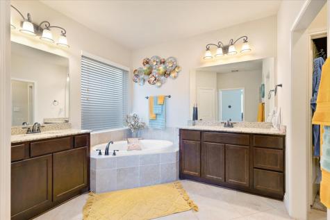3203 Seneca Landing Lane Pearland TX 77584