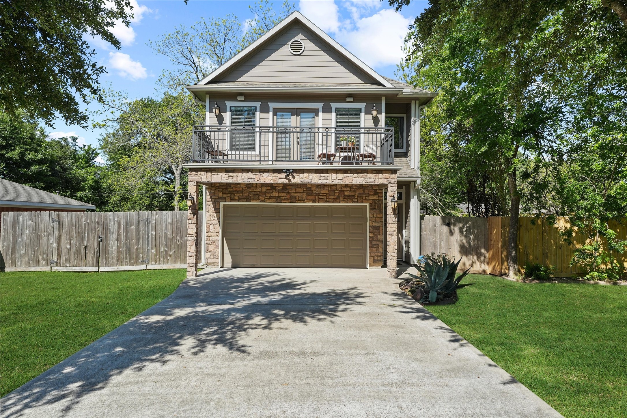 3619 Lazy Spring Drive Houston TX 77080