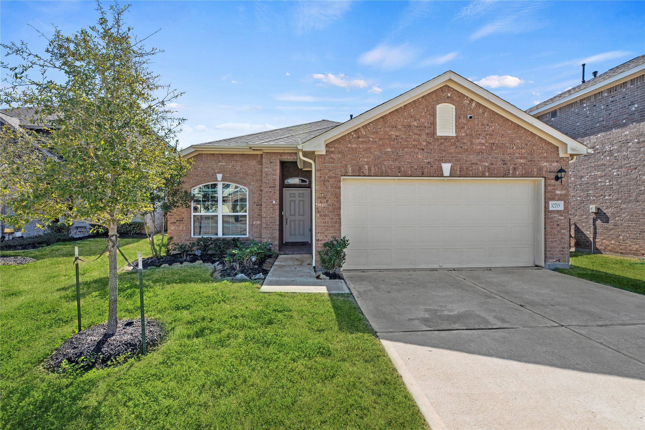 32715 Oak Heights Lane Brookshire TX 77423