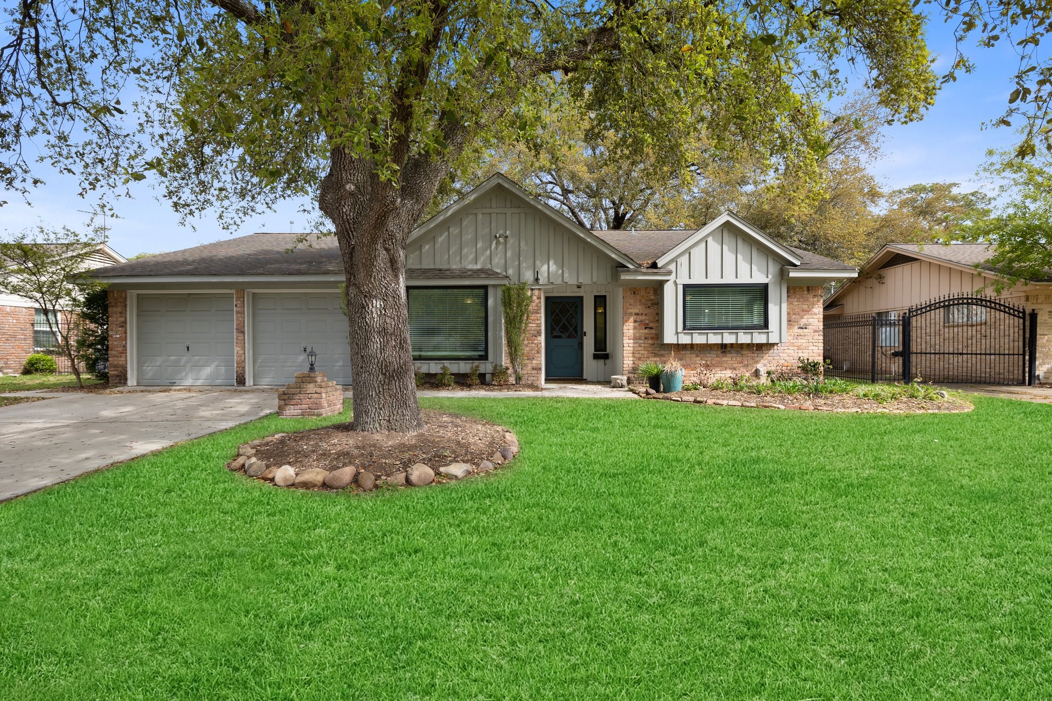 958 Chamboard Lane Houston TX 77018