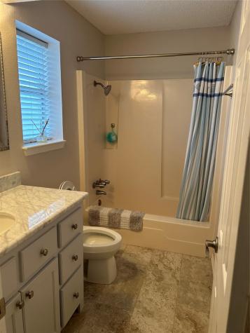 306 Isles End Road Tiki Island TX 77554