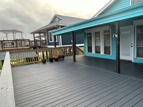 306 Isles End Road Tiki Island TX 77554