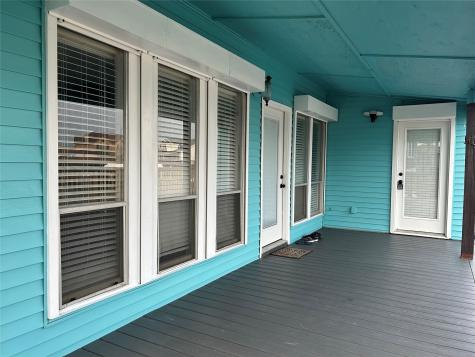 306 Isles End Road Tiki Island TX 77554