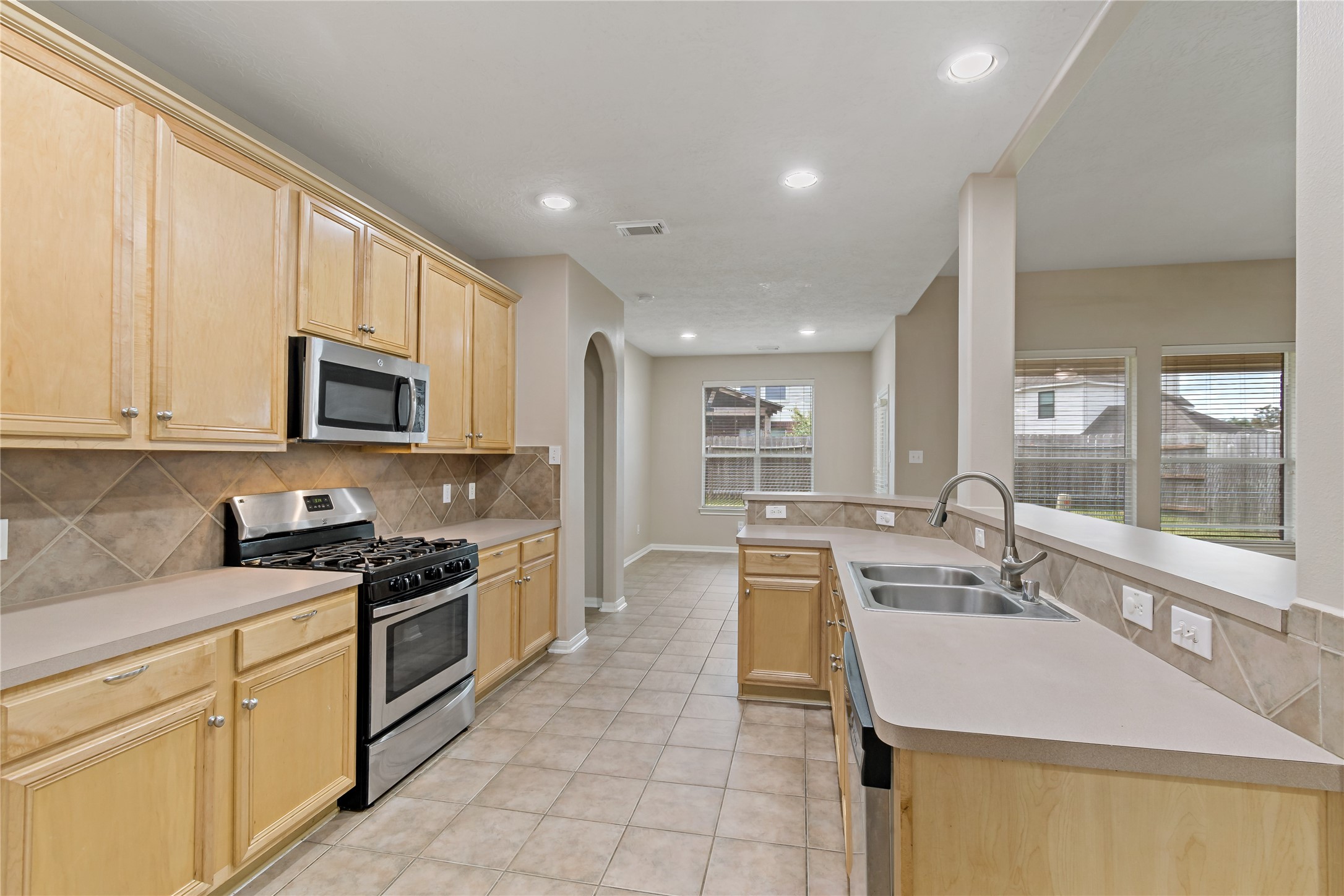 5704 Windy Knoll Lane Rosharon TX 77583
