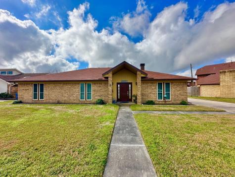 2717 Ridgewood Lane Nederland TX 77627