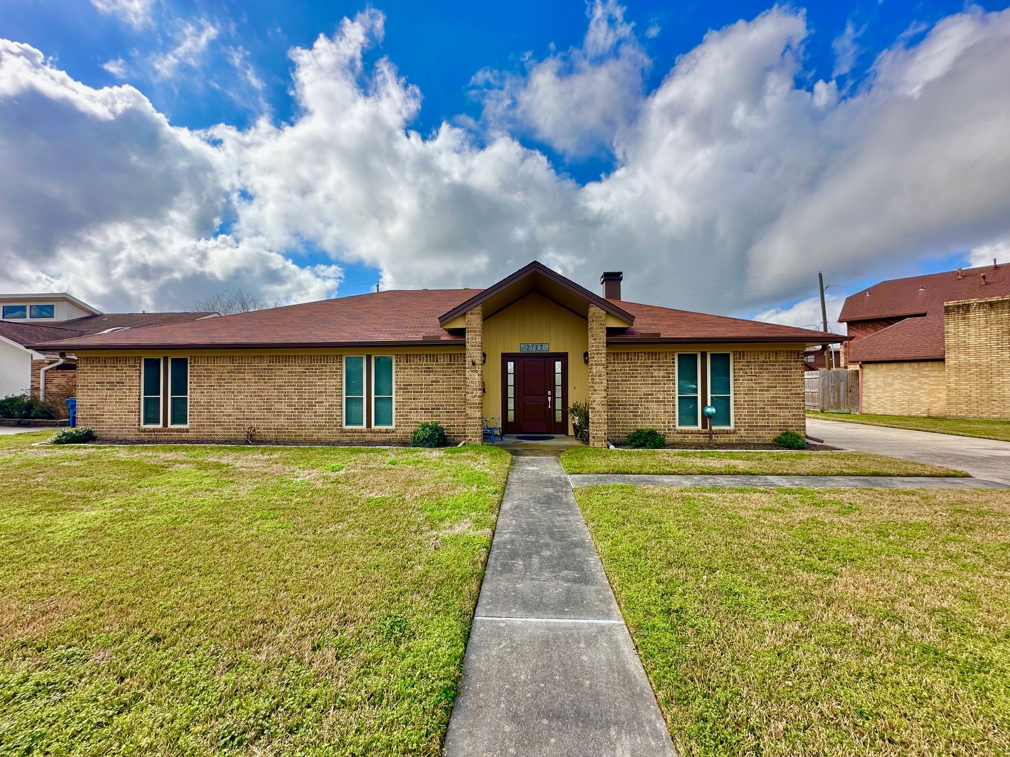 2717 Ridgewood Lane Nederland TX 77627